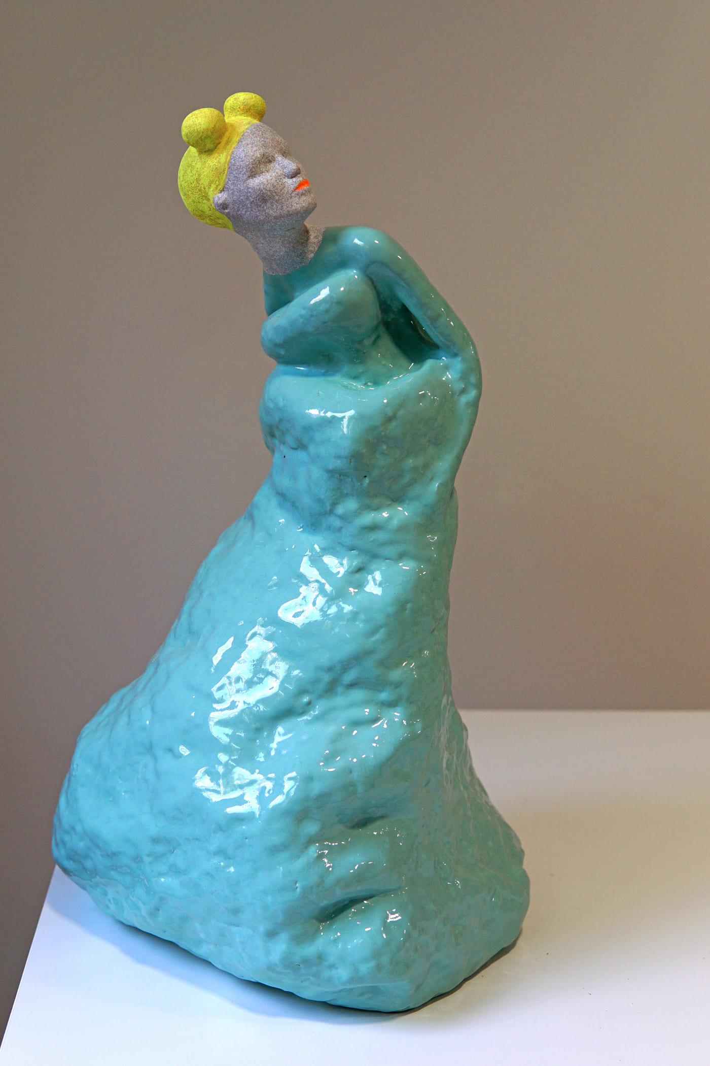 Nube esmeralda 2025 49x28x28cm. Cerámica. 1800€