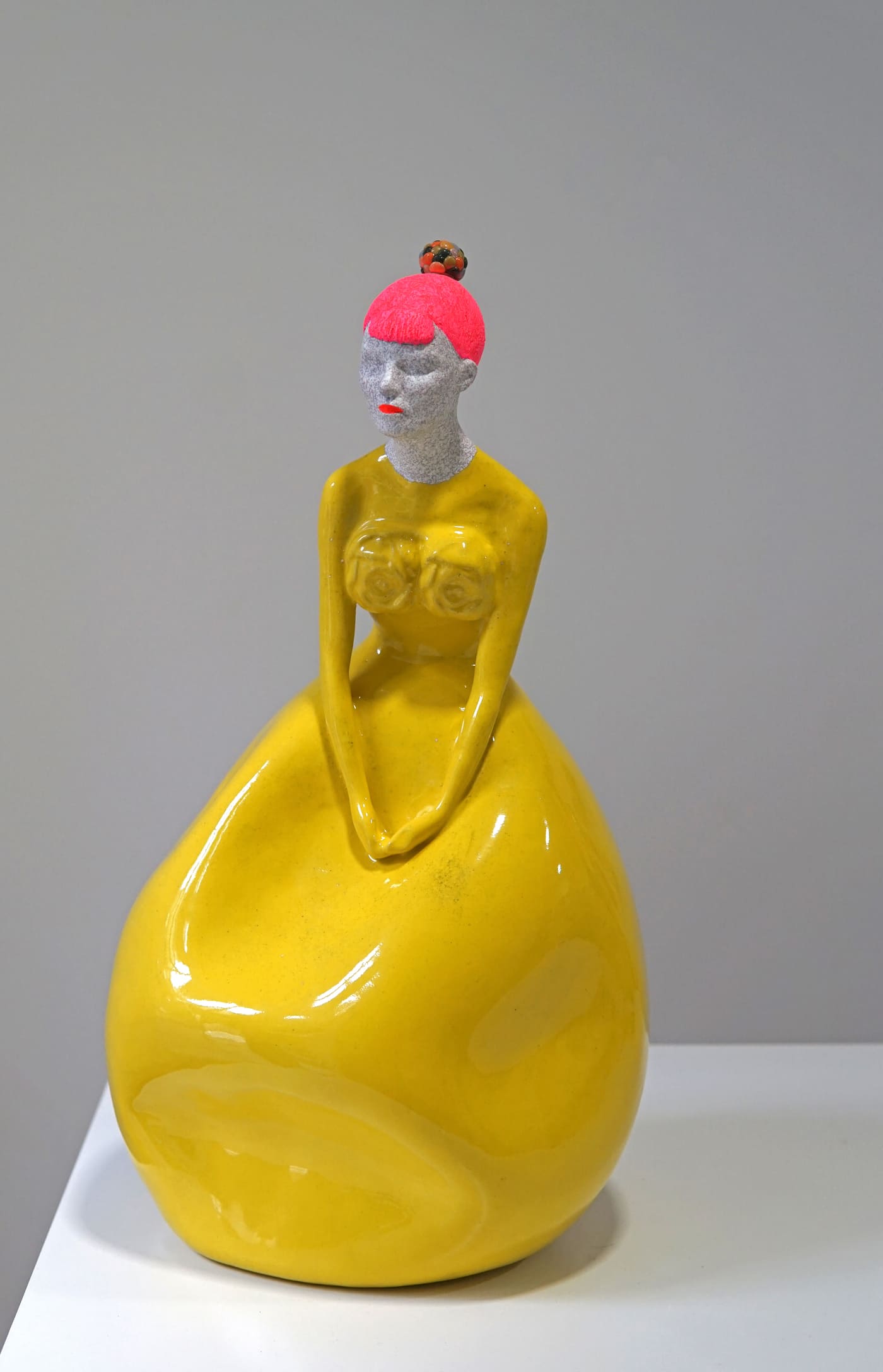 Vacío 2025. Cerámica 51x29x30cm. 2000€